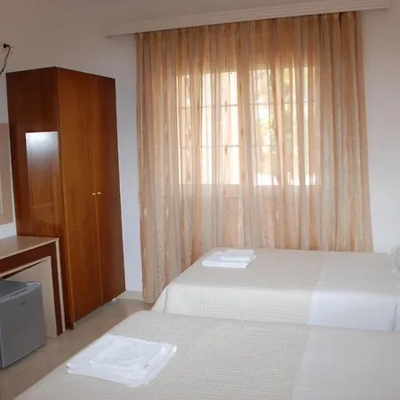 Hotel Mano Sarande
