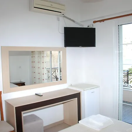 Hotel Mano Sarande