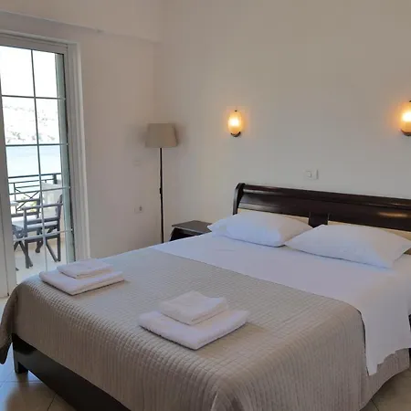 Hotel Mano 3*